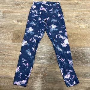 Lululemon 25” size 6